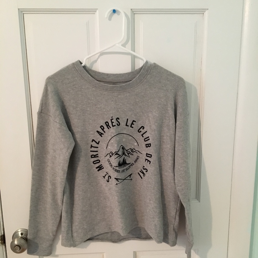 AE Plush Crew Graphic Sweatshirt